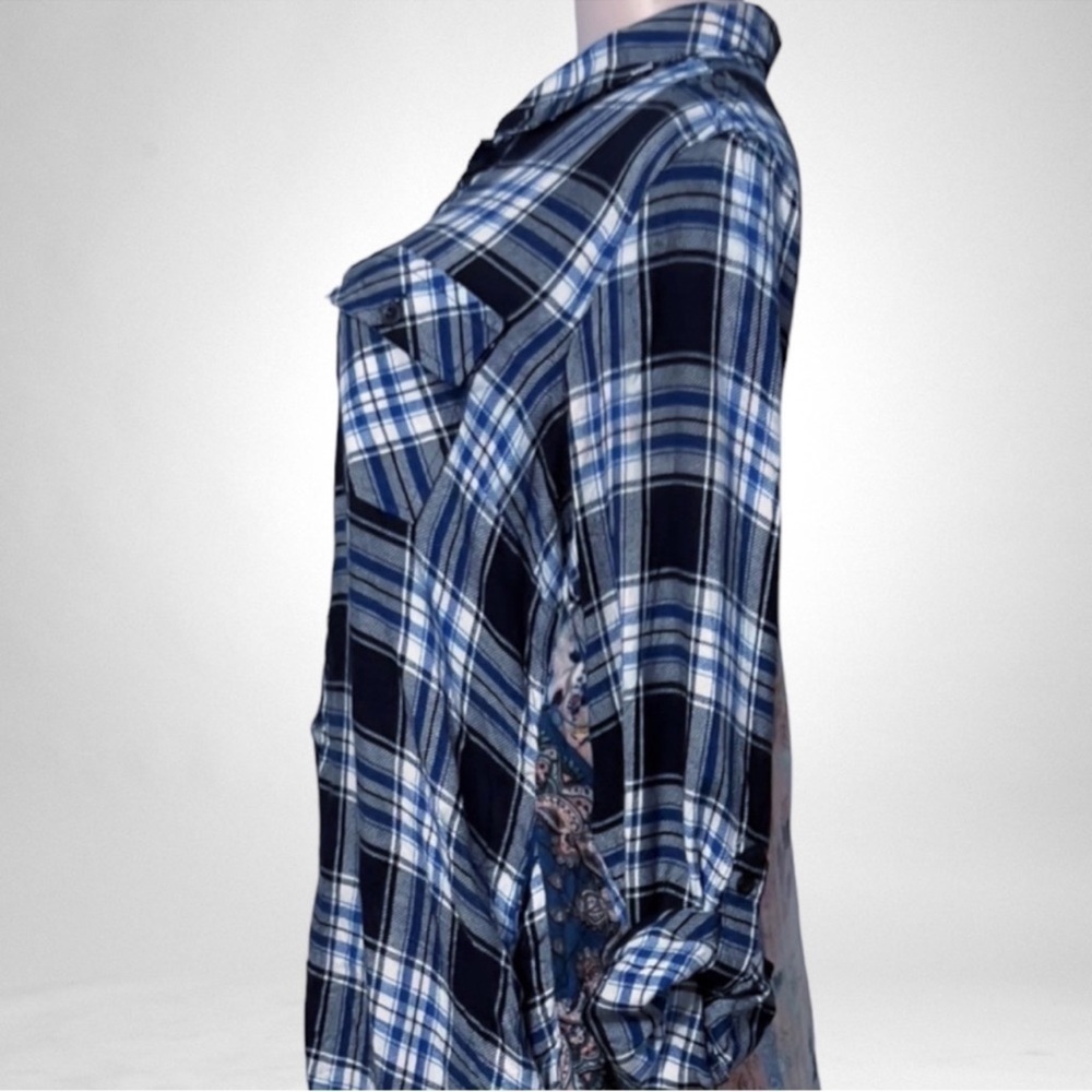 Tolani Collection Flannel Plaid Shacket Blue + Floral SZ MP - Picture 6 of 10